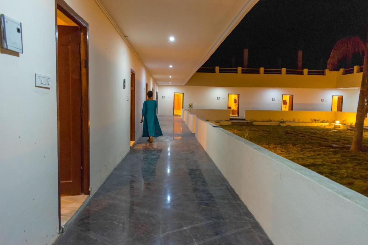 Seagull Beach Resort Chirala Екстер'єр фото